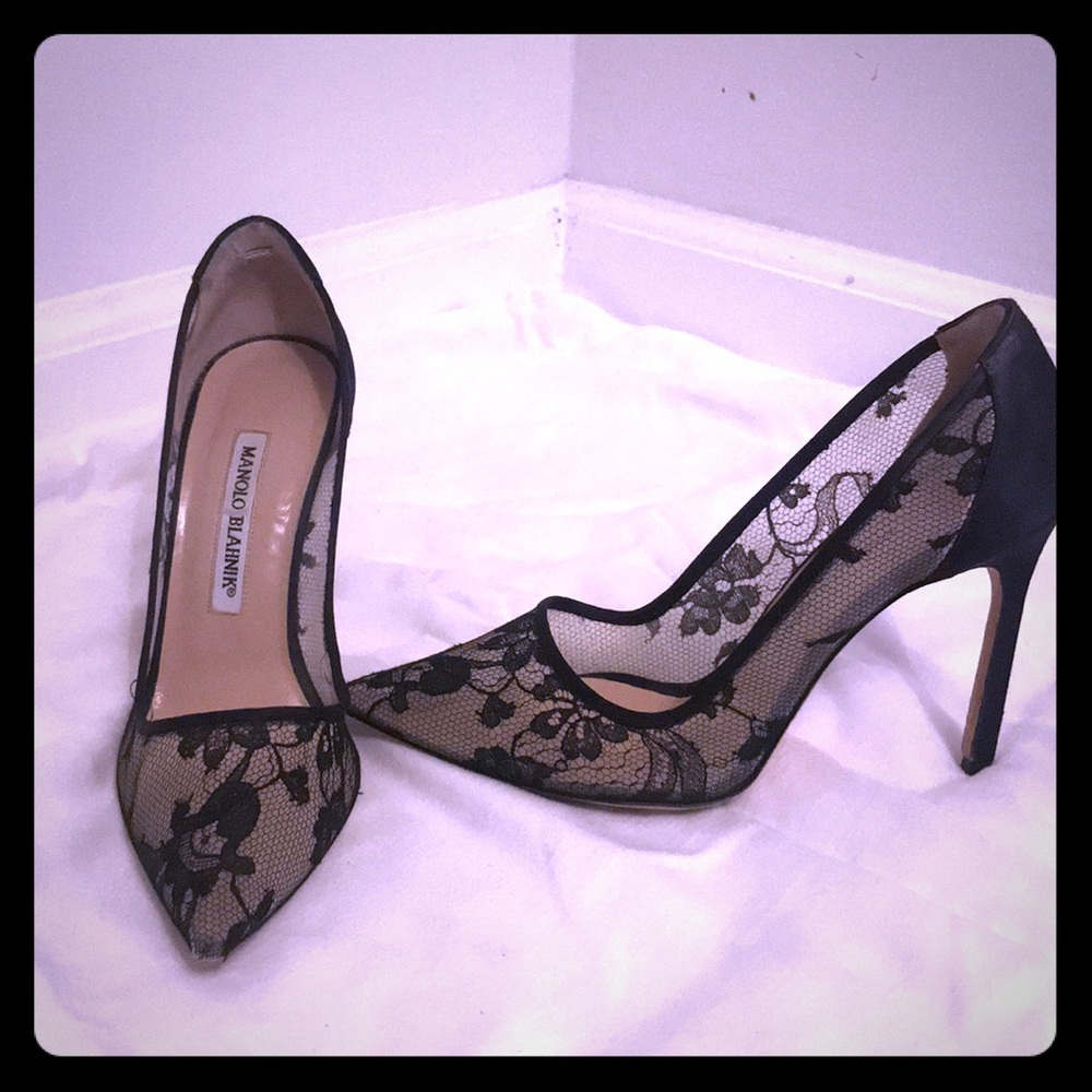 Lace pumps